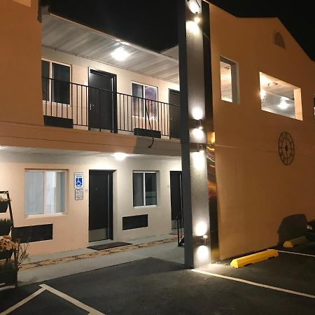 The Carasaljo Motel Lakewood Dış mekan fotoğraf