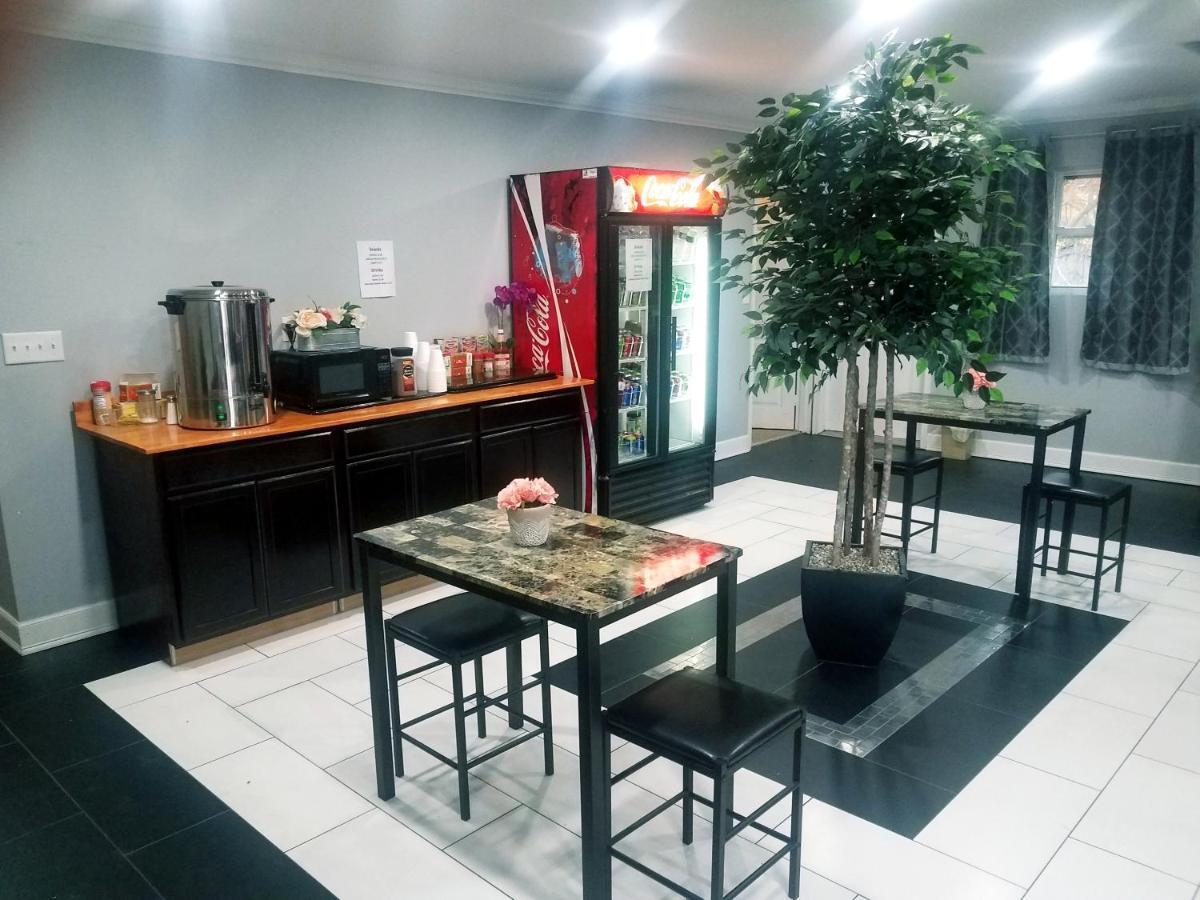 The Carasaljo Motel Lakewood Dış mekan fotoğraf